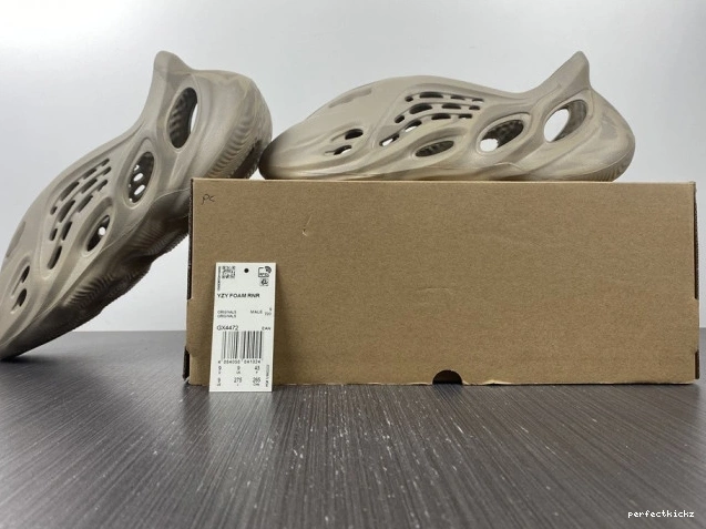 Foam Yeezy Adidas GX4472 Stone Sage RNNR 0728